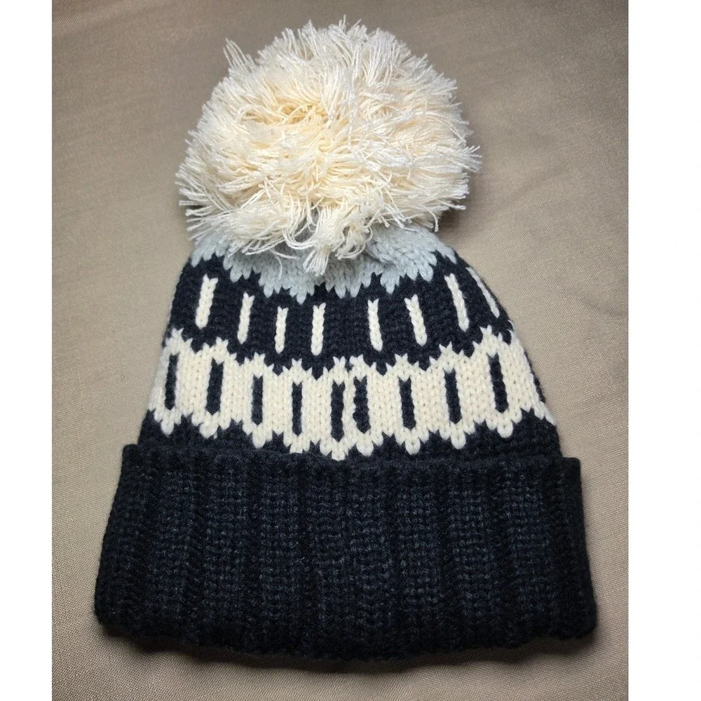 47 Brand San Antonio Spurs NBA Knit Beanie Hat Pom Cuffed Black White OSFA New